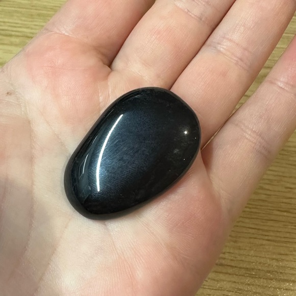 Silver Sheen Obsidian Palm Stone - Picture 3 of 3